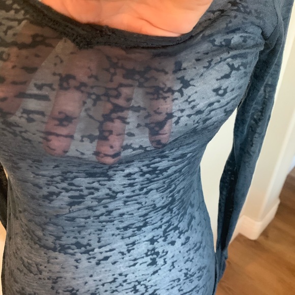 top - Picture 2 of 4